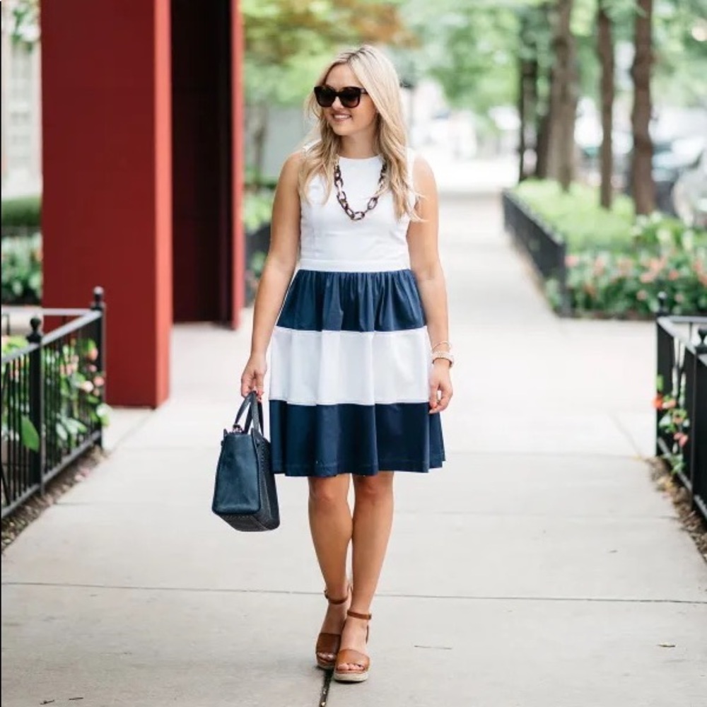 Elizabeth McKay navy stripe open back dress size 4